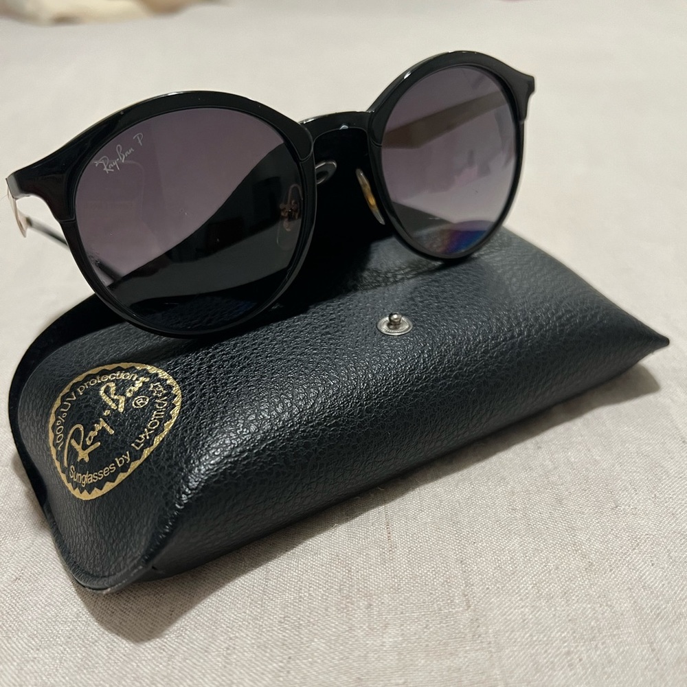Black polarized Rayban sunglasses